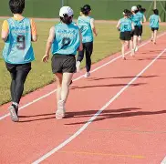 爱游戏体育-王楚钦与马龙樊振东击掌告别